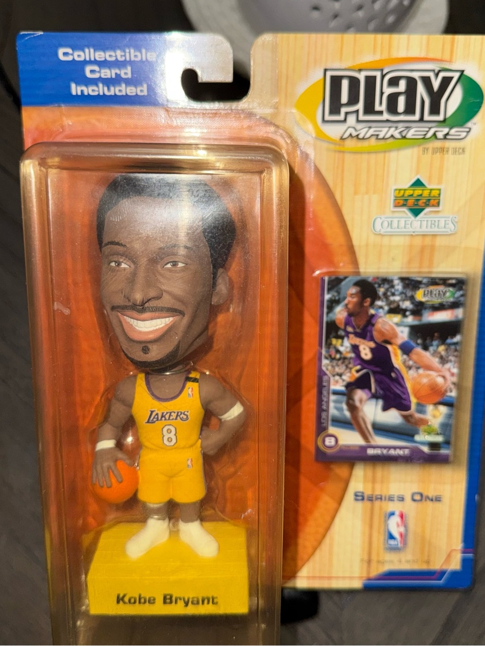 Kobe Bryant Series 1 Play makers Upper Deck Bobble Head w/ card